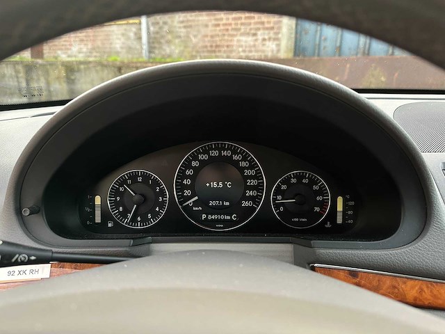 Mercedes-benz e200 limousine 2007 e-klasse (origineel-nl + 1e eigenaar), 92-xk-rh youngtimer - afbeelding 18 van  43