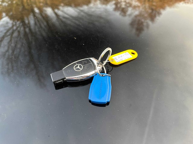 Mercedes-benz e200 limousine 2007 e-klasse (origineel-nl + 1e eigenaar), 92-xk-rh youngtimer - afbeelding 38 van  43