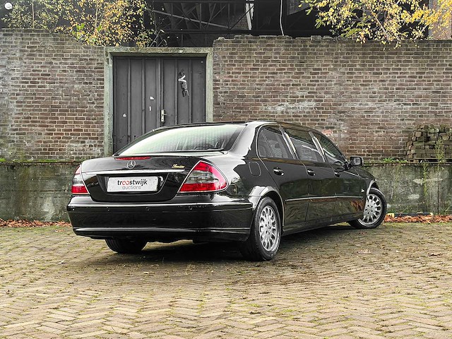 Mercedes-benz e200 limousine 2007 e-klasse (origineel-nl + 1e eigenaar), 92-xk-rh youngtimer - afbeelding 2 van  43