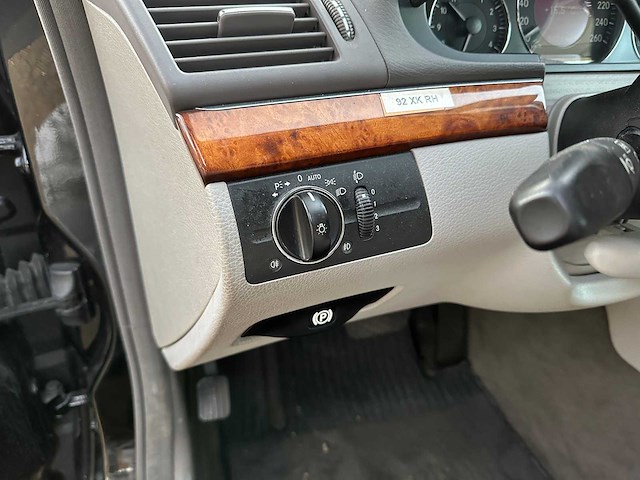 Mercedes-benz e200 limousine 2007 e-klasse (origineel-nl + 1e eigenaar), 92-xk-rh youngtimer - afbeelding 14 van  43