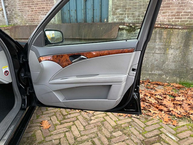 Mercedes-benz e200 limousine 2007 e-klasse (origineel-nl + 1e eigenaar), 92-xk-rh youngtimer - afbeelding 33 van  41
