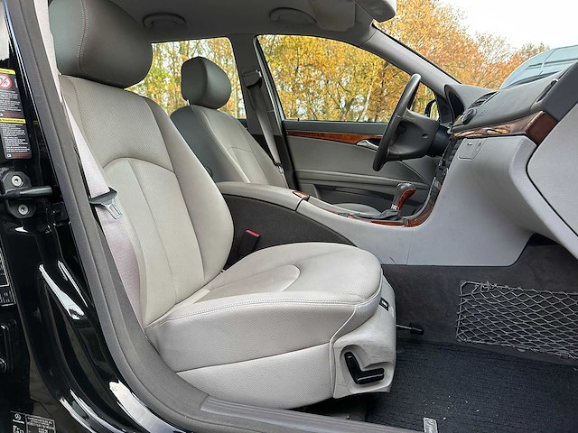 Mercedes-benz e200 limousine 2007 e-klasse (origineel-nl + 1e eigenaar), 92-xk-rh youngtimer - afbeelding 34 van  41