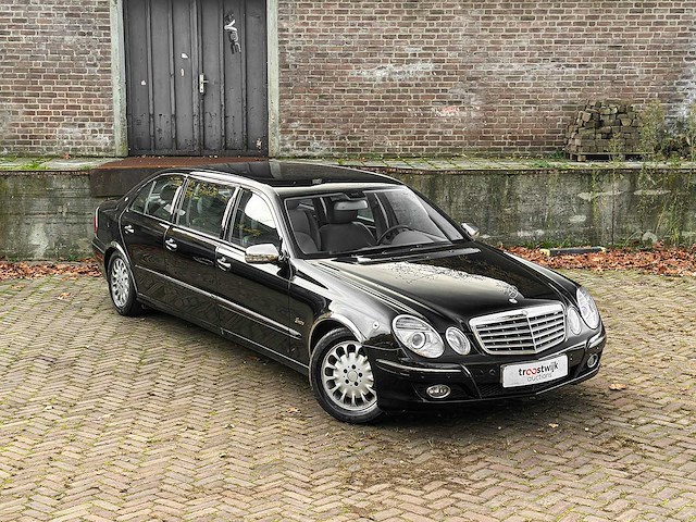 Mercedes-benz e200 limousine 2007 e-klasse (origineel-nl + 1e eigenaar), 92-xk-rh youngtimer - afbeelding 11 van  12