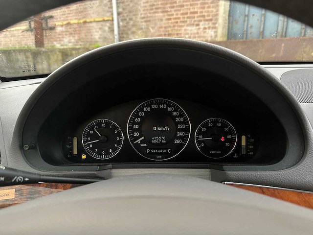 Mercedes-benz e200 limousine kompressor 2007 e-klasse, 85-tv-xf youngtimer - afbeelding 26 van  40