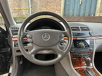 Mercedes-benz e200 limousine kompressor 2007 e-klasse, 85-tv-xf youngtimer - afbeelding 20 van  40