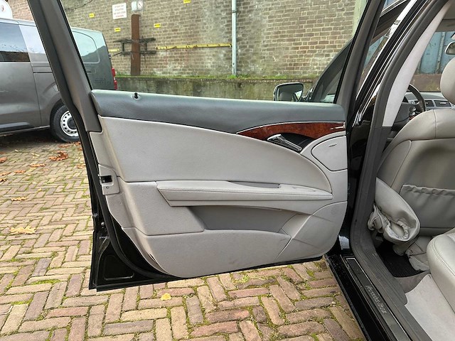 Mercedes-benz e200 limousine kompressor 2007 e-klasse, 85-tv-xf youngtimer - afbeelding 32 van  40