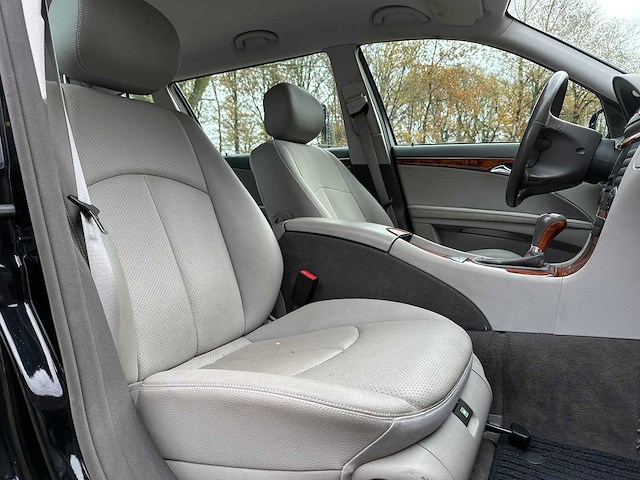 Mercedes-benz e200 limousine kompressor e-klasse 2007 (origineel-nl), 84-tv-xf - afbeelding 41 van  44