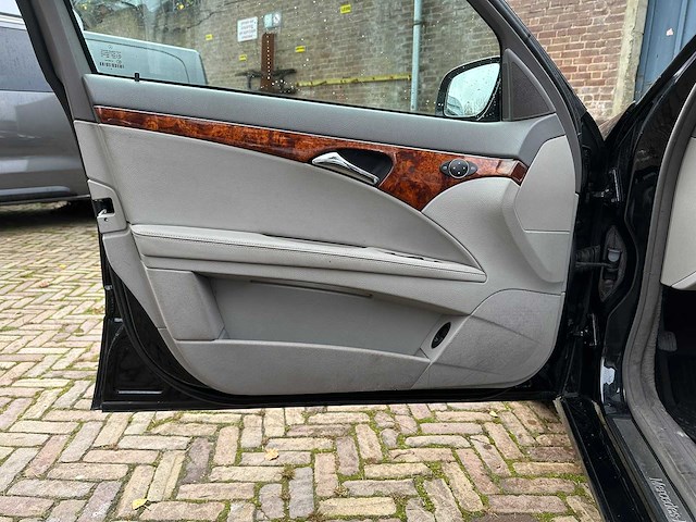 Mercedes-benz e200 limousine kompressor e-klasse 2007 (origineel-nl), 84-tv-xf - afbeelding 29 van  44