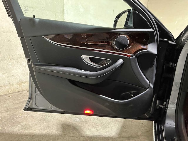 Mercedes-benz e220d 194pk 2017 (origineel-nl & 1e eigenaar) e-klasse, ng-123-z - afbeelding 22 van  36