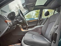 Mercedes-benz e240 avantgarde automaat, s-153-rt - afbeelding 11 van  15