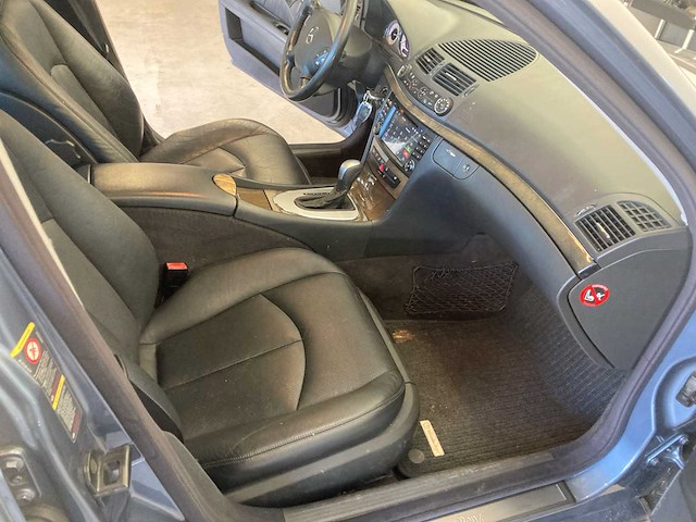 Mercedes-benz e320 classic automaat, 68-jgz-5 - afbeelding 4 van  17