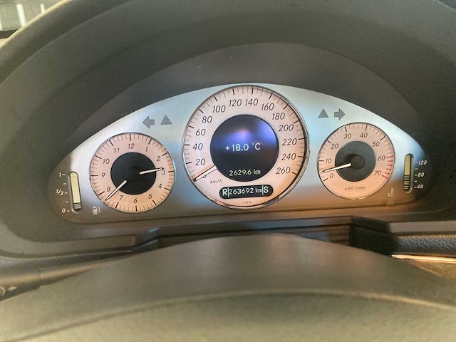Mercedes-benz e320 classic automaat, 68-jgz-5 - afbeelding 9 van  17