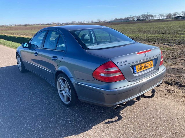 Mercedes-benz e320 classic automaat, 68-jgz-5 - afbeelding 13 van  17