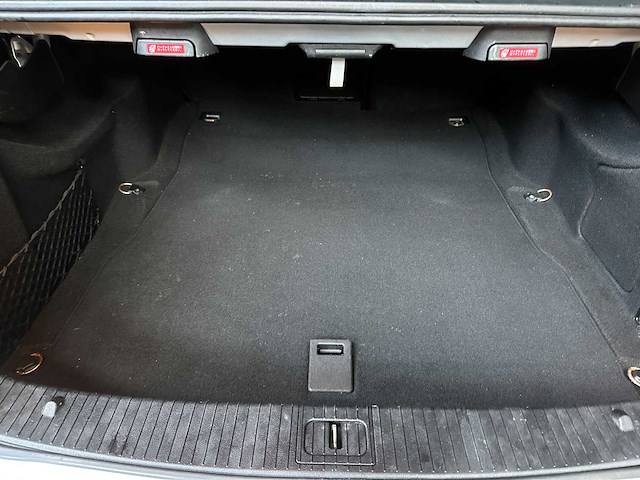 Mercedes-benz e500 5.5 v8 amg e-klasse 388pk 2009 -youngtimer- - afbeelding 29 van  45