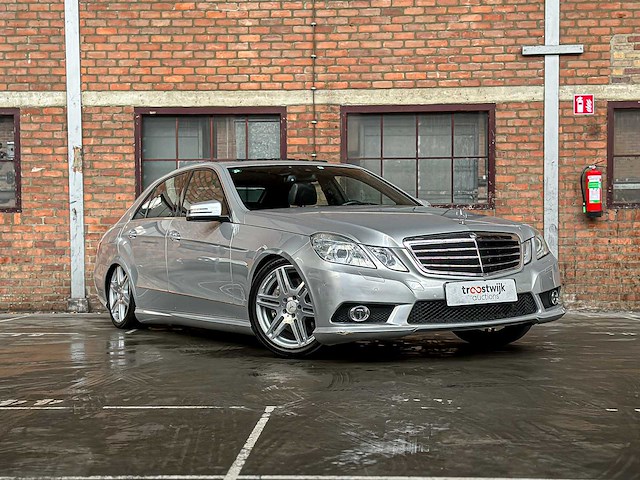 Mercedes-benz e500 5.5 v8 amg e-klasse 388pk 2009 -youngtimer- - afbeelding 43 van  45