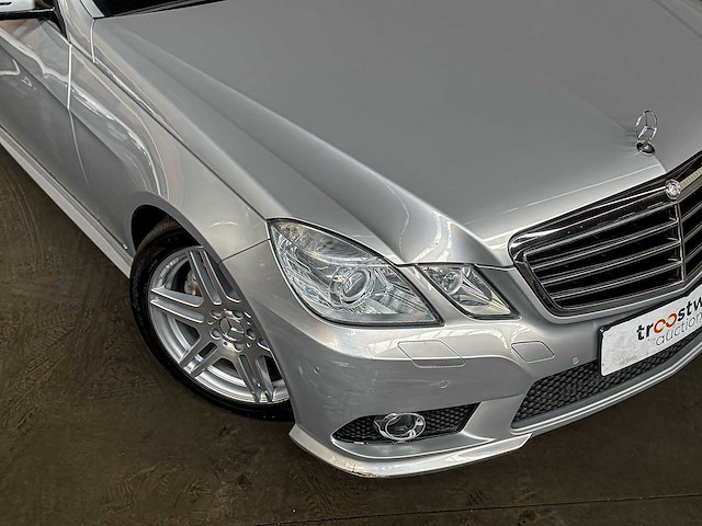 Mercedes-benz e500 5.5 v8 amg e-klasse 388pk 2009 -youngtimer- - afbeelding 45 van  45