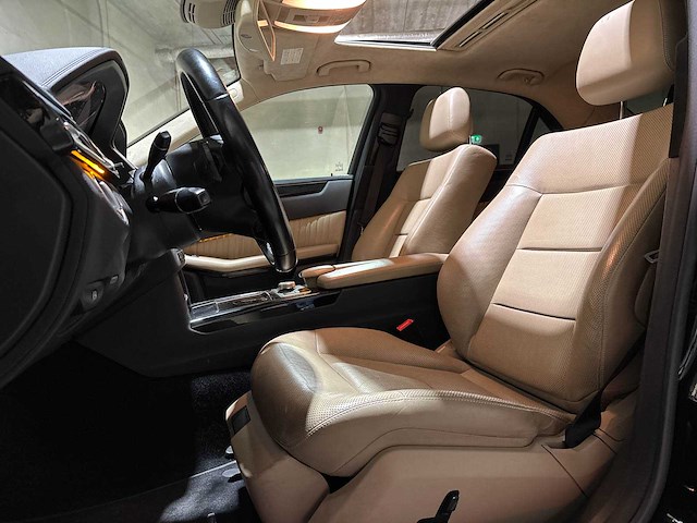 Mercedes-benz e500 avantgarde 5.5 v8 387pk 2011 e-klasse, jks-29-n - afbeelding 20 van  32
