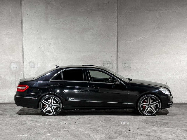 Mercedes-benz e500 avantgarde 5.5 v8 387pk 2011 e-klasse, jks-29-n - afbeelding 32 van  32