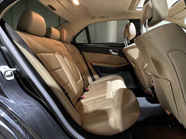 Mercedes-benz e500 avantgarde 5.5 v8 387pk 2011 e-klasse, jks-29-n - afbeelding 34 van  42