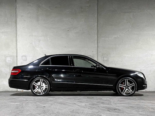 Mercedes-benz e500 avantgarde 5.5 v8 387pk 2011 e-klasse, jks-29-n - afbeelding 2 van  44
