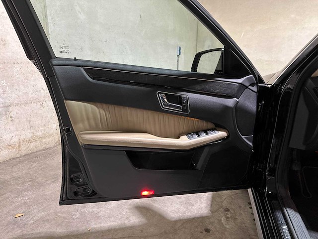 Mercedes-benz e500 avantgarde 5.5 v8 387pk 2011 e-klasse, jks-29-n - afbeelding 28 van  44