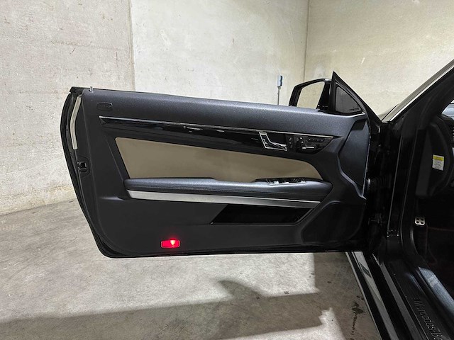 Mercedes-benz e550 amg cabriolet elegance 5.5 v8 387pk 2011 e-klasse, nl-962-t - afbeelding 25 van  40