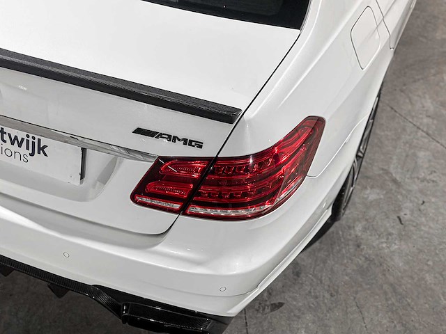 Mercedes-benz e63 amg 5.5 v8 557pk 2015 e-klasse, hzj-36-d - afbeelding 14 van  50