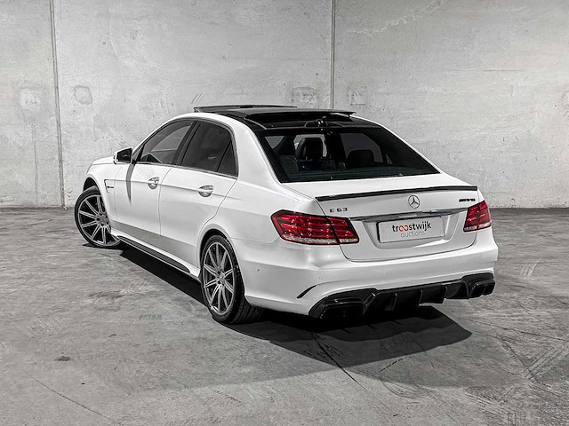 Mercedes-benz e63 amg 5.5 v8 557pk 2015 e-klasse, hzj-36-d - afbeelding 19 van  50