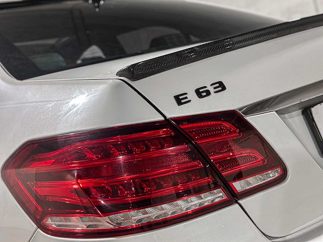 Mercedes-benz e63 amg 5.5 v8 557pk 2015 e-klasse, hzj-36-d - afbeelding 20 van  50