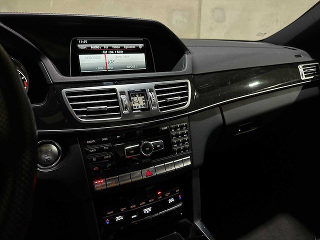 Mercedes-benz e63 amg 5.5 v8 557pk 2015 e-klasse, hzj-36-d - afbeelding 33 van  50