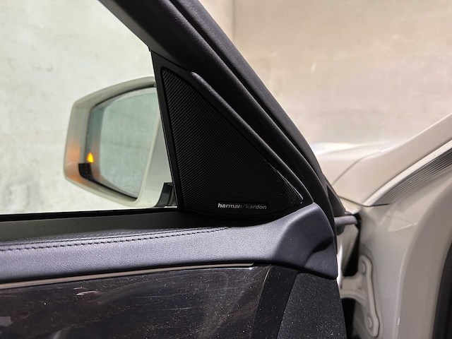 Mercedes-benz e63 amg 5.5 v8 557pk 2015 e-klasse, hzj-36-d - afbeelding 37 van  50