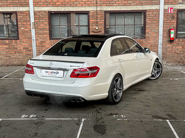 Mercedes-benz e63 amg 6.2 v8 -carbon- 525pk 2010 (origineel-nl) e-klasse, 47-lkb-6 - afbeelding 3 van  49