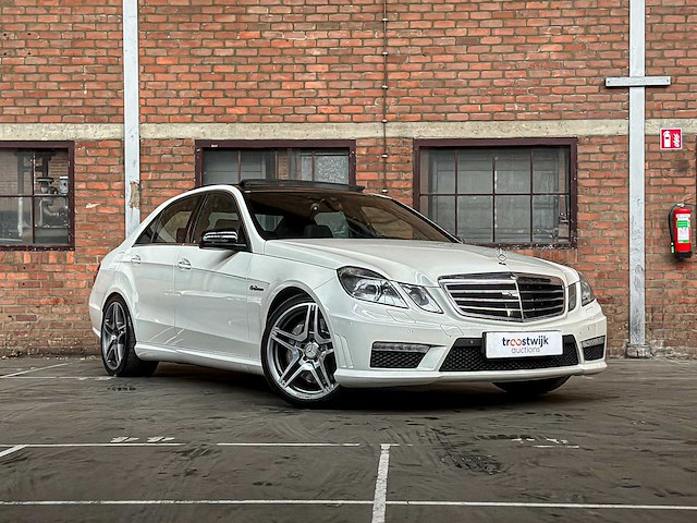 Mercedes-benz e63 amg 6.2 v8 -carbon- 525pk 2010 (origineel-nl) e-klasse, 47-lkb-6 - afbeelding 47 van  49