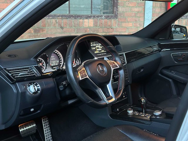 Mercedes-benz e63 amg 6.3 v8 -carbon- 525pk 2010 (origineel-nl) e-klasse, 47-lkb-6 - afbeelding 10 van  51