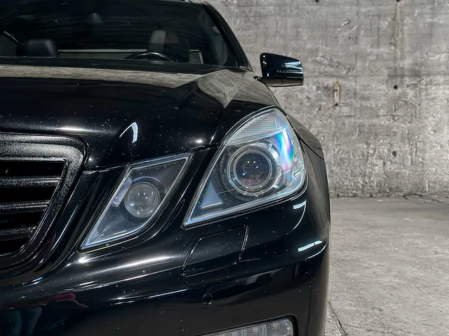 Mercedes-benz e63 amg 6.3 v8 525pk 2011 e-klasse, r-854-hf - afbeelding 2 van  61