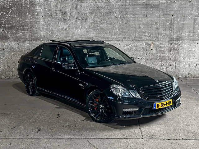 Mercedes-benz e63 amg 6.3 v8 525pk 2011 e-klasse, r-854-hf - afbeelding 4 van  61