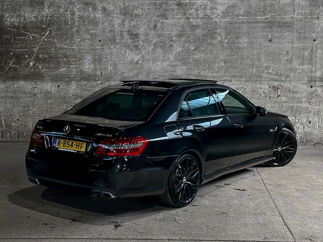 Mercedes-benz e63 amg 6.3 v8 525pk 2011 e-klasse, r-854-hf - afbeelding 9 van  61