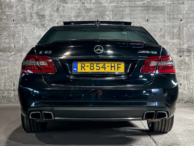Mercedes-benz e63 amg 6.3 v8 525pk 2011 e-klasse, r-854-hf - afbeelding 11 van  61