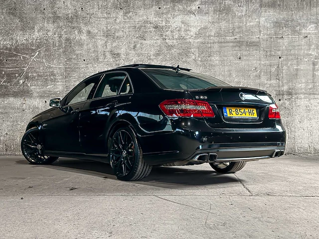Mercedes-benz e63 amg 6.3 v8 525pk 2011 e-klasse, r-854-hf - afbeelding 15 van  61
