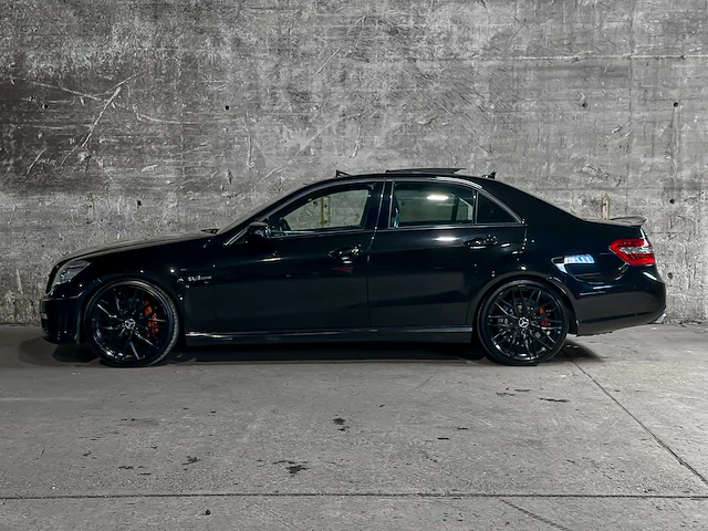 Mercedes-benz e63 amg 6.3 v8 525pk 2011 e-klasse, r-854-hf - afbeelding 18 van  61