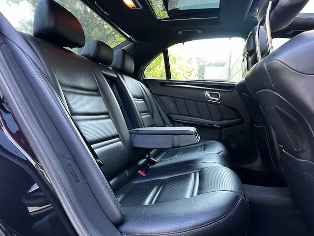 Mercedes-benz e63 amg 6.3 v8 525pk 2011 e-klasse, r-854-hf - afbeelding 43 van  61