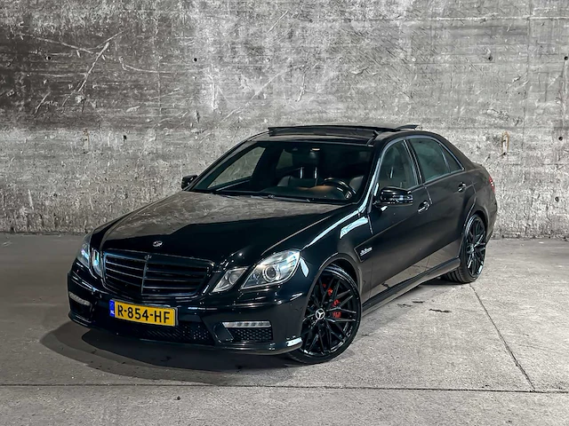 Mercedes-benz e63 amg 6.3 v8 525pk 2011 e-klasse, r-854-hf - afbeelding 34 van  61
