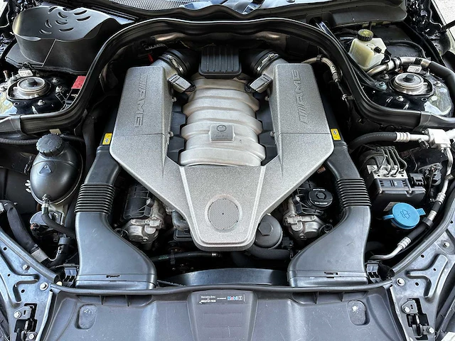 Mercedes-benz e63 amg 6.3 v8 525pk 2011 e-klasse, r-854-hf - afbeelding 48 van  61