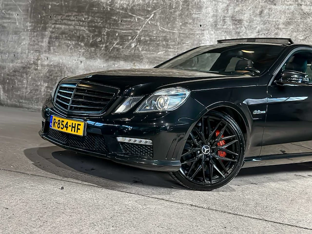 Mercedes-benz e63 amg 6.3 v8 525pk 2011 e-klasse, r-854-hf - afbeelding 45 van  61
