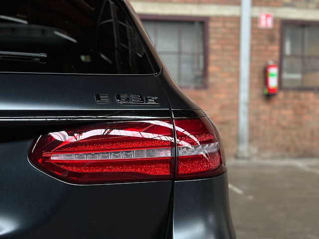 Mercedes-benz e63s amg estate 4.0 v8 4matic premium plus edition 1 612pk 2018 (origineel-nl) e-klasse, sj-346-k - afbeelding 31 van  87