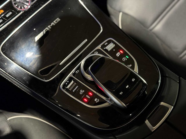 Mercedes-benz e63s estate amg 4.0 v8 premium plus 612pk 2019 e-klasse, s-447-ps - afbeelding 4 van  15