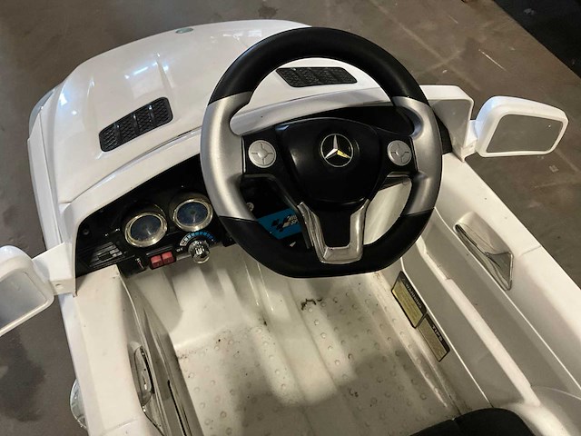 Mercedes benz elektrische kinder auto - afbeelding 6 van  8