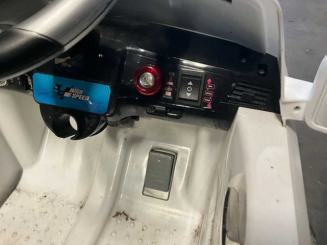 Mercedes benz elektrische kinder auto - afbeelding 8 van  8