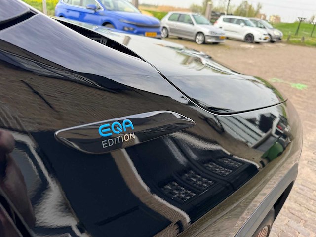 Mercedes-benz eqa 250 amg edition 1. gold 67 kwh k-280-xs 2021 - afbeelding 4 van  74