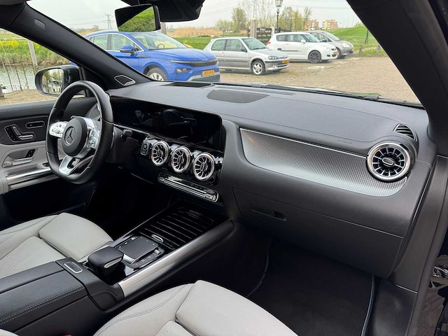 Mercedes-benz eqa 250 amg edition 1. gold 67 kwh k-280-xs 2021 - afbeelding 15 van  74